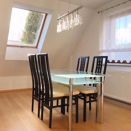 Grosse Wohnung Mit 2 Schlafzimmern Altensteig Bagian luar foto
