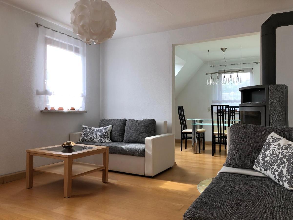 Grosse Wohnung Mit 2 Schlafzimmern Altensteig Bagian luar foto
